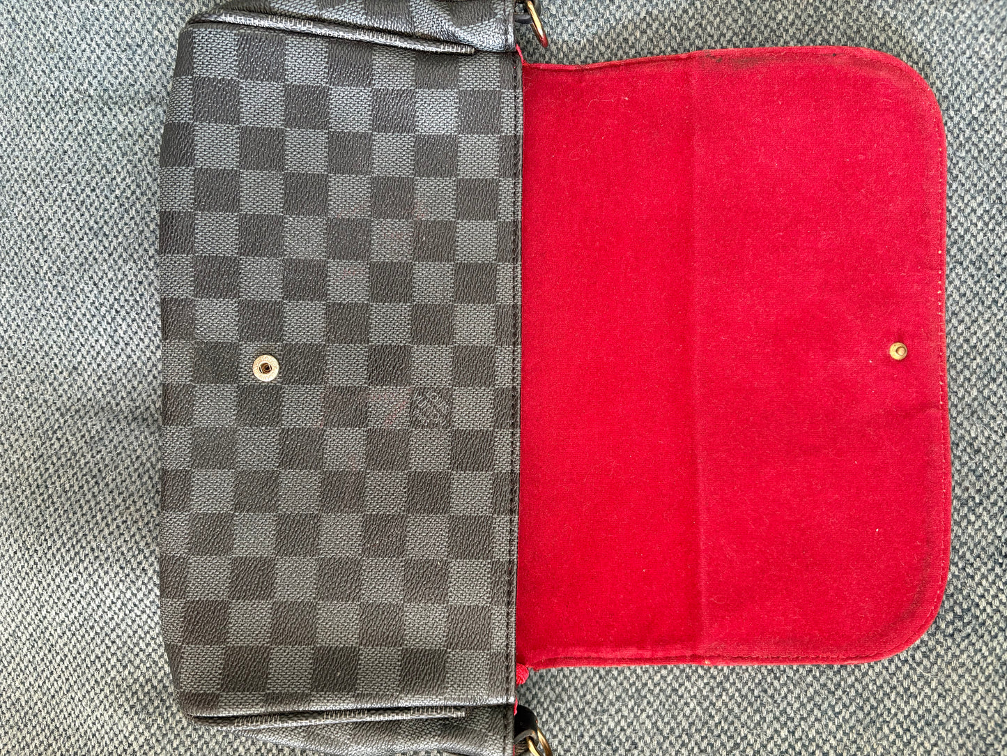 Pochette Louis Vuitton Eva Damier Ebène